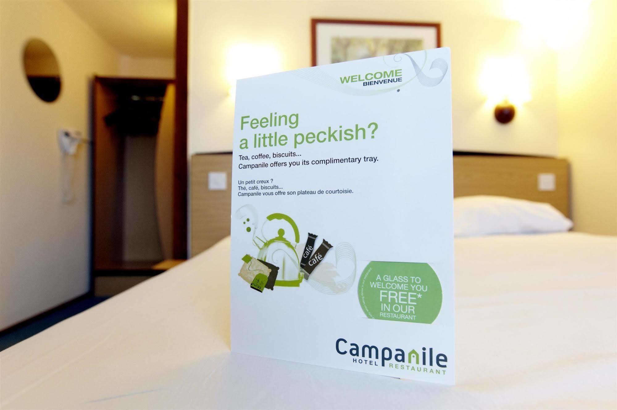 Campanile Hotel Вэйкфильд Экстерьер фото