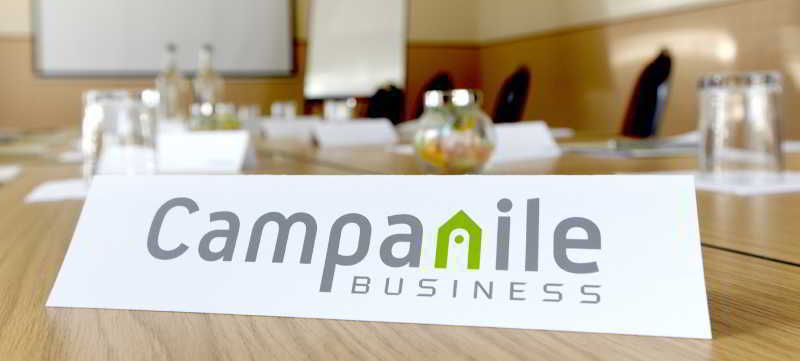 Campanile Hotel Вэйкфильд Экстерьер фото