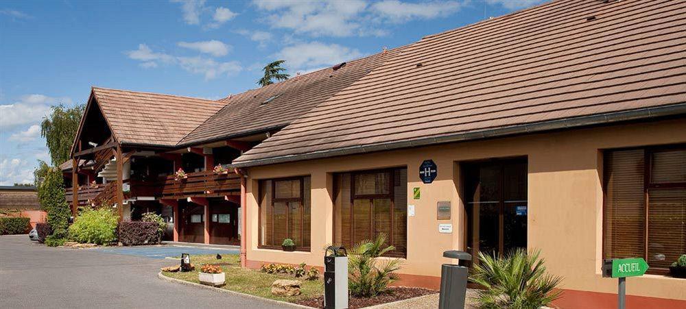 Campanile Hotel Вэйкфильд Экстерьер фото